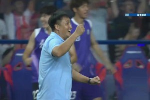 苏超南通球员这倒钩太帅了！那一刻，全世界都知道他要干什么